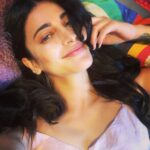 Shruti Haasan Instagram - So happy to have spent my weekend in London playing my piano 💕 #happyme #travelingbee #backtowork #metime