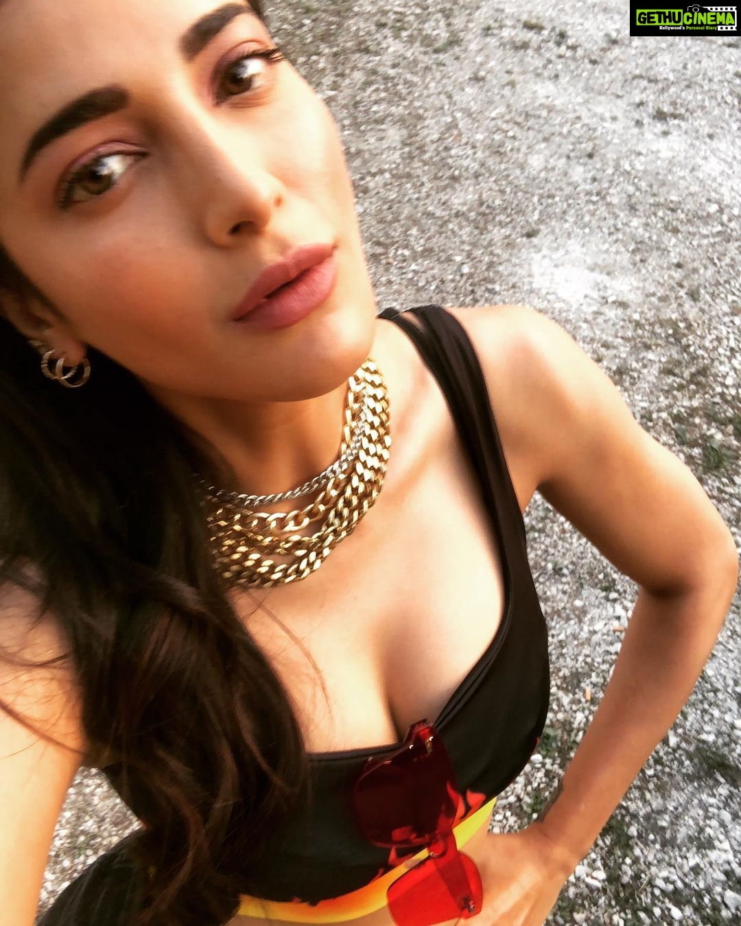 Shruti Haasan - 455.9K Likes - Most Liked Instagram Photos