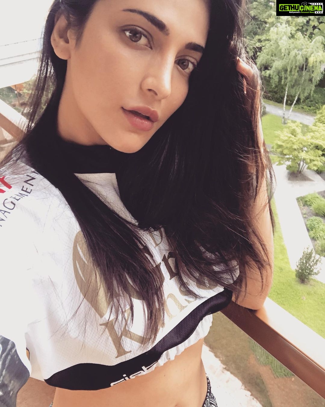Shruti Haasan - 391.8K Likes - Most Liked Instagram Photos