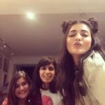 Shruti Haasan Instagram – Chilling at my favourite @kultureshopindia with my lovely girls @jascharanjiva @pujpuri #ladiesnight