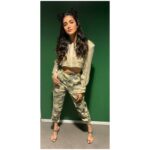 Shruti Haasan Instagram - 💚. Outfit - @esseclothing Shoes - @jeffreycampbell Styled by - @rashimorbia @stylebyami Assisted by - @jigisha.dalal Hair - @ritashukla22 Makeup - @dilshadukaji_mua