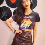 Shruti Haasan Instagram – Outfit – @madison_onpeddar 
Shoes – @trufflecollectionindia 
Styled by – @rashimorbia @stylebyami 
Assisted by – @namrata_h
Hair – @ritashukla
Makeup – @dilshadukaji_mua