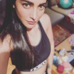 Shruti Haasan Instagram – Never say never 🖤 #londoning