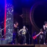 Shruti Haasan Instagram - What a fun show we had tonight !!! Thankyou to the lovely dancers and musicians who played with me @adiildo @yodadrunk @karanparikh27 and @drowkavi on sound @thejjsticks and @rhnr on production @dilshadukaji_mua for makeup and @khyatijoshi04 for boss lady duties Thankyou vanitha for having us tonight ❤️