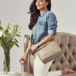 Shruti Haasan Instagram – My favourite kind of souvenirs are the (daily) ones that fit into my Maya.  #FossilStyle @Fossil