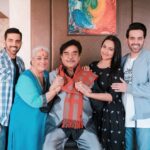 Sonakshi Sinha Instagram - On the occasion of our parents anniversary, we bring to you an art platform like no other: @houseofcreativityofficial Happy Anniversary Maa and Papa ❤️ @shatrughansinhaofficial @luvsinha @kusshssinha