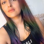 Sonakshi Sinha Instagram – When life looks bleak… add your own color 😎