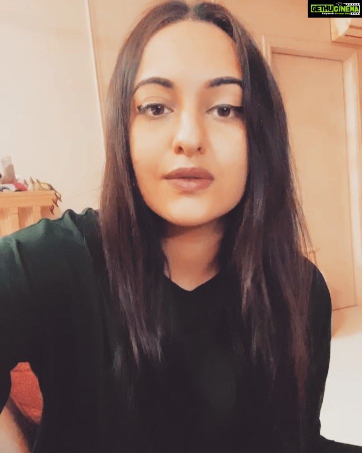 Sonakshi Sinha Instagram - If you are a victim of online abuse and harassment, please know that you can get help! Reach out to the @mumbaipolice @cpmumbai #CyberCrimeBranchMumbai, who are on the same mission as us to clean up our online world! Thank you @missionjoshofficial @mansidhanak @vinavb @studiounees for creating awareness on this!