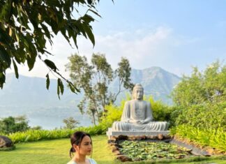 Sonakshi Sinha Instagram - Gautam Buddha said “Stop trying to calm the storm… calm yourself the storm will pass” so here i am finding some peace and calm at @atmantan 💙 With detox partner and photographer @sanamratansi 😂