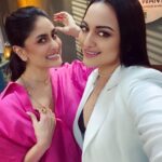 Sonakshi Sinha Instagram - With “apni favourite” and sabki too!!!