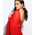 Sonakshi Sinha Instagram - Today for #Kalank promotions on #RisingStar Styled by - @mohitrai (tap for deets) Makeup by - @mehakoberoi Hair by - @themadhurinakhale Photographs - @prateekpatel_