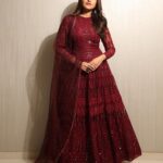 Sonakshi Sinha Instagram – For the #Kalank trailer launch today! Styled by @mohitrai (tap for deets) Makeup by @mehekoberoi, Hair by @themadhurinakhale. Thanks for these lovely pictures @prateekpatel_ ❤️
