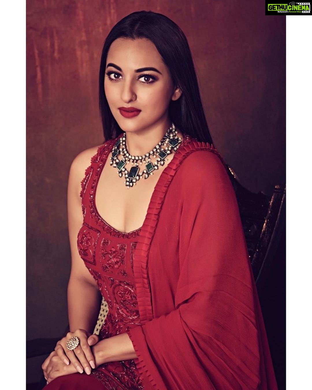 Sonakshi Sinha - 559.3K Likes - Most Liked Instagram Photos