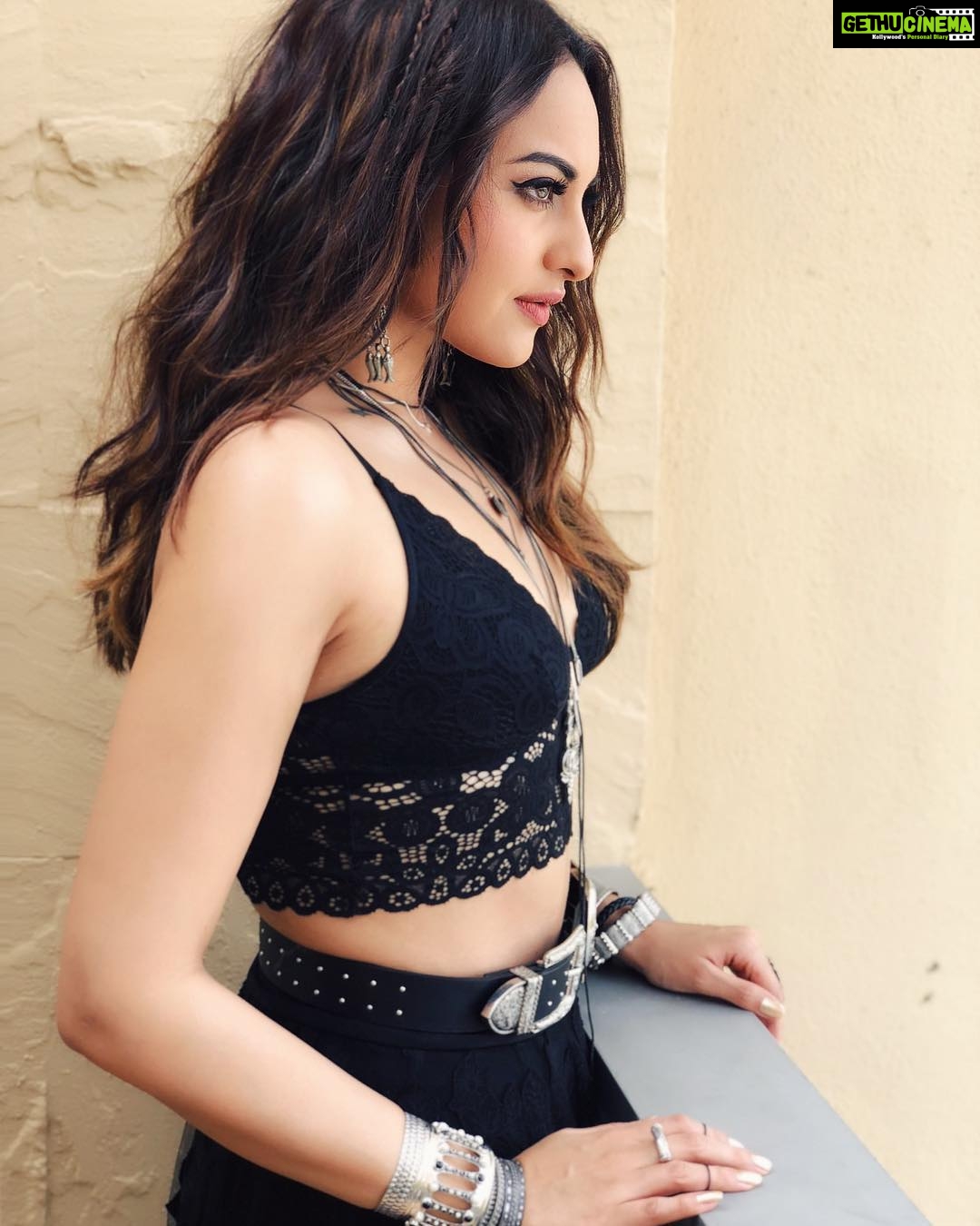 Sonakshi Sinha - 569.9K Likes - Most Liked Instagram Photos