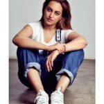 Sonakshi Sinha Instagram - Grounded. Photographed by @prasadnaaik, styled by @mohitrai, hair by @themadhurinakhale, makeup by @vardannayak ❤️