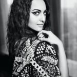 Sonakshi Sinha Instagram - Black and white. @perniaspopupshop Shot by @vijitgupta, styled by @mohitrai @aakrutisejpal, hair by @themadhurinakhale and makeup by @mehakoberoi ❤️