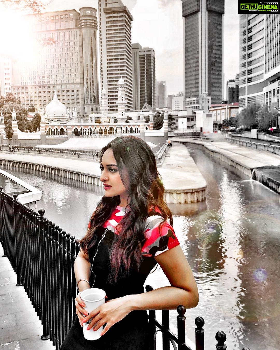 Sonakshi Sinha Instagram - Coffee break! River of Life