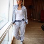 Sonakshi Sinha Instagram - Comfort first! Ready for #WelcomeToNewYork promotions in my @falgunishanepeacockindia tracksuit! Hair by @themadhurinakhale and makeup @ritesh.30 ❤️ #sonastylefile #studmuffin #playitcoolson Mumbai, Maharashtra