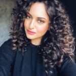 Sonakshi Sinha Instagram – Crazy hair… dont care 🤪 tried something new for a shoot yesterday… out soon! #curlpower #curlywurly