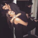 Sonakshi Sinha Instagram – Happy birthday babydoll @athiyashetty 😘! This is how you shall be greeted always… coz if we girls dont uplift each other, who will?? 😂😂😂 #birthdaygirl #aboutlastnight