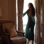 Sonam Bajwa Instagram – 𝒟𝓇ℯ𝓈𝓈 ℴ𝒻  𝒹𝓇ℯ𝒶𝓂𝓈