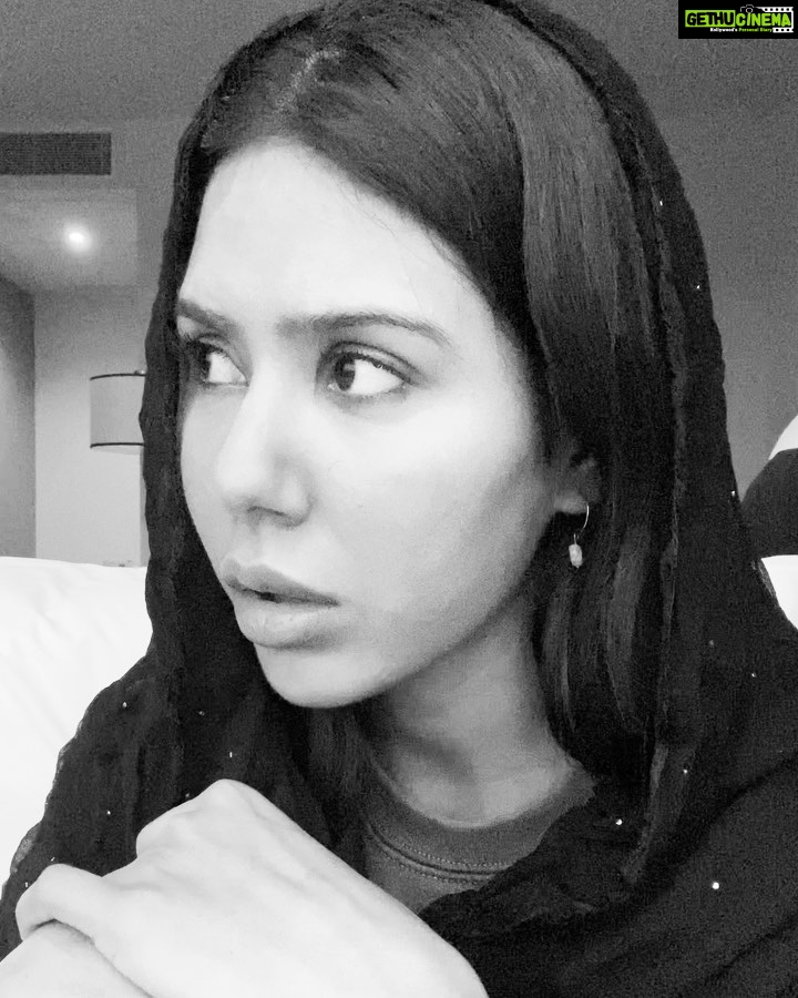 Sonam Bajwa Instagram - Gallan varan toh baad 😂😂😂