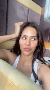 Sonam Bajwa Instagram - 🤍🤍