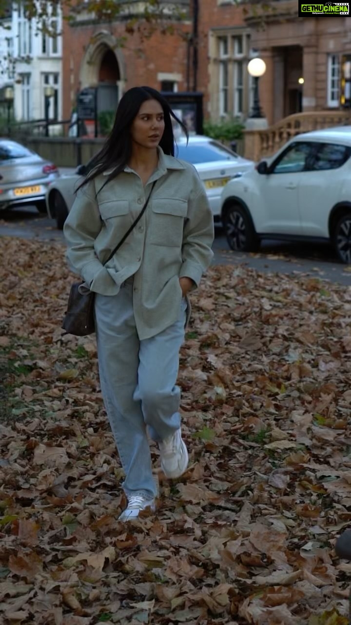 Sonam Bajwa Instagram - π―β―ππΆ βπΆπβ ...