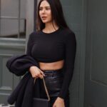 Sonam Bajwa Instagram - 𝓗𝓮𝓵𝓵𝓸 .... 𝓲𝓽𝓼 𝓶𝓮 🤍