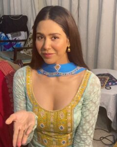 Sonam Bajwa Instagram - Why am I like this 😂