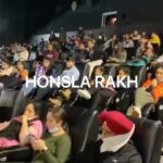 Sonam Bajwa Instagram - Honsla Rakh theatre visit in Surrey , Canada 🍁🍁🍁 Enjoy with your families 😊😊 @diljitdosanjh @shehnaazgill @iamshindagrewal_ @thindmotionfilms @amarjitsaron @bal_deo @onlyrakeshdhawan @sonalisingh @thepawangill @whitehillmusic