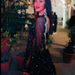 Sonam Bajwa Instagram - Moh se naina milayee ke 🎶 🎶