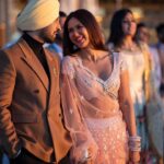 Sonam Bajwa Instagram – Honsla Rakh nu inna pyaar den layi bahut shukriya. If you haven’t watched it yet…. Book your tickets now 🌸🌸
@diljitdosanjh @shehnaazgill @iamshindagrewal_ @thindmotionfilms @amarjitsaron @onlyrakeshdhawan @bal_deo