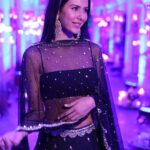 Sonam Bajwa Instagram - Tenu vekh vekh pyar kardi 💜