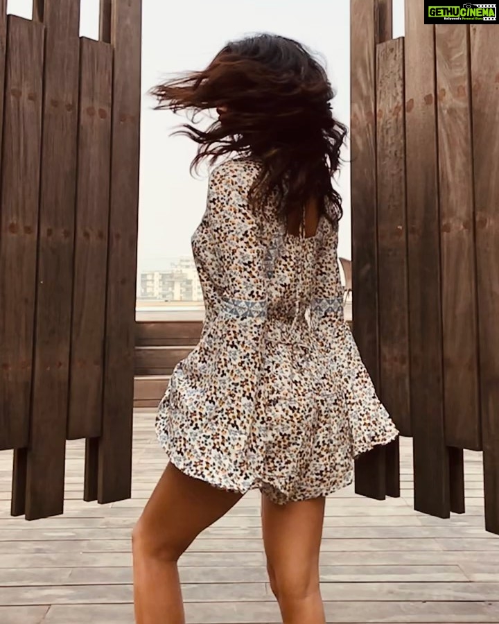 Sonam Bajwa Instagram - à la prochaine ⚡️⚡️ @aviraj @khushbusoni06