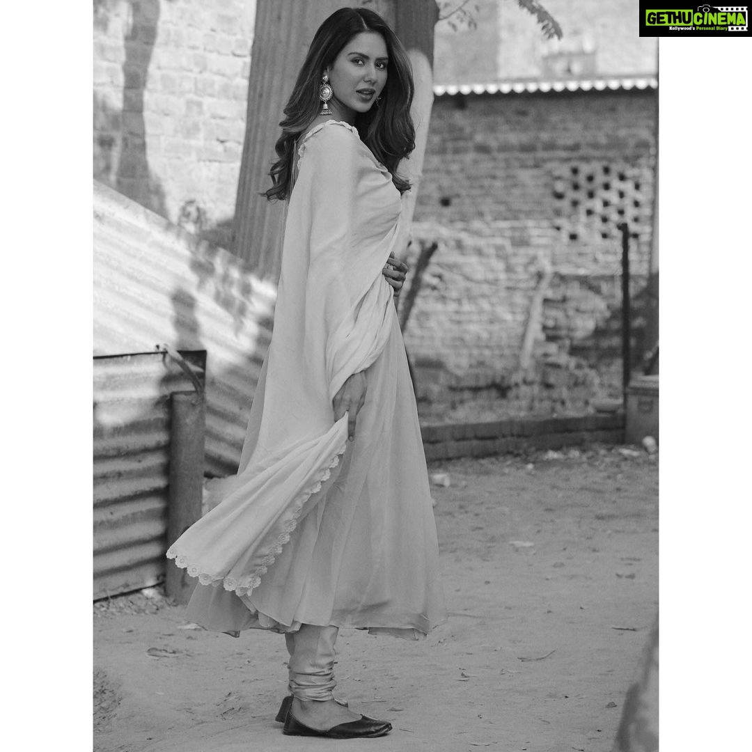 Sonam Bajwa Instagram - ‘Nikki’ from Singham... ☺️ releasing worldwide 9th August