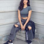 Sonam Bajwa Instagram – Love the grey in clothing not life 🙄✌️