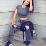 Sonam Bajwa Instagram - Dreams don’t work unless you do ✌️