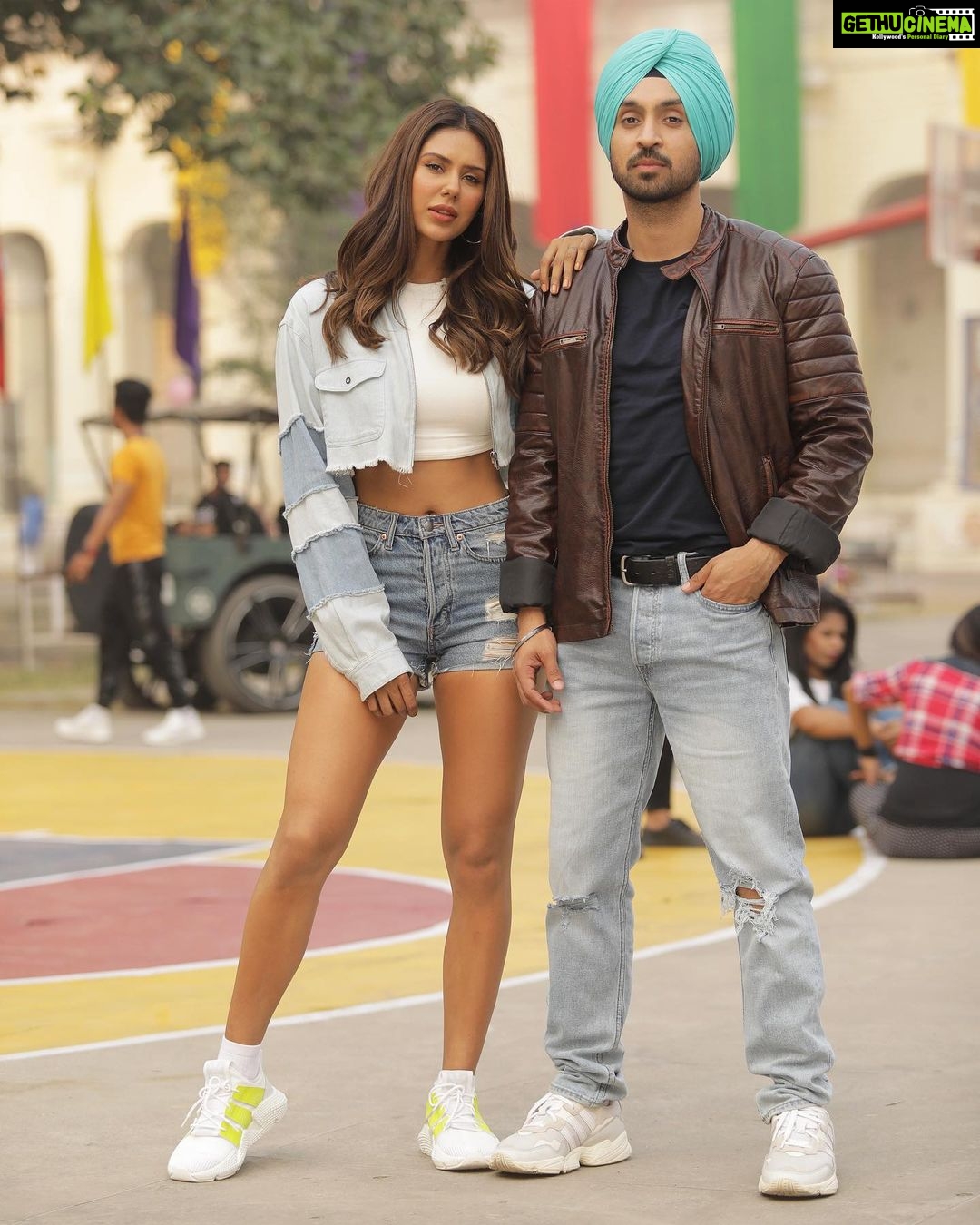 Sonam Bajwa Instagram - Can’t you wait till tomorrow?? I can’t @diljitdosanjh