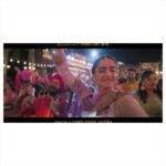 Sonam Kapoor Instagram - This wedding season, sway to the song about sweet love. Listen to #IshqMitha now using the Link in bio. #EkLadkiKoDekhaTohAisaLaga #LetLoveBe @anilskapoor @rajkummar_rao @iamjuhichawla @shellychopradhar @rochakkohli @navraj_hans @harshdeepkaurmusic @beingmudassarkhan @ghuggss @vinodchoprafilms @foxstarhindi @saregama_official