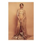 Sonam Kapoor Instagram – ✨✨✨
Outfit: @goodearthindia couture
Earrings, Necklace and Bracelet: @kapoor.sunita
Bangles and Rings: @amrapalijewels
Make up – @artinayar
Hair – @alpakhimani
Styled by @rheakapoor
Assisted by @spacemuffin27 @manishamelwani @snehaindulkar
📸: @thehouseofpixels