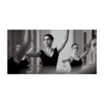 Sonam Kapoor Instagram - The joy of dancing is unparalleled... #worldballetday #mausam