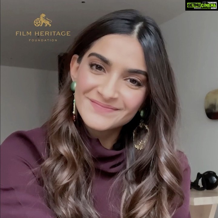 Sonam Kapoor Instagram - Being a second generation actor in a family that celebrates cinema, I've grown up watching my peers and relatives give their all to each film they’ve been in. I would want the future generation to not just be able to see their passion, but also witness what it is like to pour their heart out in films. My decision to associate with Film Heritage Foundation is a testament to how strongly I feel about preserving our heritage for the future to see, appreciate and love. @filmheritagefoundation #FilmHeritageFoundation #FHFxSKA #Cinephile #FilmPreservation #Restoration #Archives #FilmLover #WorldCinema