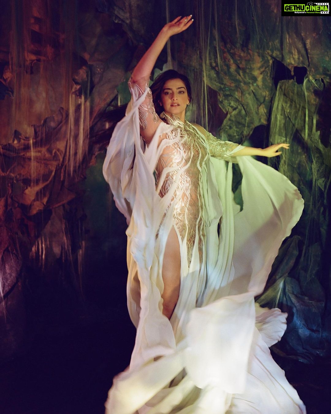 Sonam Kapoor Instagram - Couture is what couture does. It is emotional, considered, and, in Iris van Herpen’s case, where opposing forces come together. Iris creates couture with recycled plastic and digital printing, harnessing kinetic energy in clothing. Playing her muse and wearing a look from the Iris van Herpen haute couture Spring/Summer 2021 collection transported me into another world, one where everything is crafted to perfection. Designer: Iris van Herpen @irisvanherpen Set Designer: David Curtis - Ring @davidcurtisring Set Designer Assistant: Ian Cy @iancy_ Photographer : Henry @henrygorse Hair: Dayaruci @dayaruci Makeup: Ganga @gangamua Nails: Lucy Tucker @lucytuckernails Styling: Nikhil Mansata @nikhilmansata Styling Assistant: Vedika Sharma @vedz.sharma PR: Chandni Modha @chandnimodha_