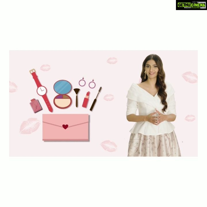 Sonam Kapoor Instagram - If you’re suffering from Monday blues, it’s time for some makeup therapy with @Incolourapp! Log in to check out what today’s #MakeupMonday has in store for you! Download Incolour on Google Play at: http://bit.ly/googleplayincolour #Incolour #DownloadNow