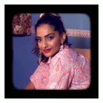 Sonam Kapoor Instagram - Get ready to bring your A-game with our latest add-on to the 80s Collection! Presenting - Saree Borders! 🎮 #80sCollection #SareeNotSaree #80sFashion #NoRhesonICant @wearerheson @rheakapoor - Exclusively available online on @amazonfashionin & @shoppers_stop