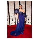 Sonam Kapoor Instagram - Thank you to everyone for making it so incredibly special. Lots of love to the hosts. 🙌😘 @natasha.poonawalla @adarpoonawalla 👗: @sophieetvoila 💎: @gehnajewellers1 👠: @jimmychoo Style: @rheakapoor @chandiniw Assisted by: @shivani.sarin Hair: @bbhiral Make up: @tanviborkar 📸: @germanlarkin