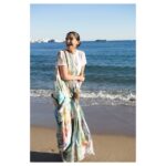 Sonam Kapoor Instagram - Throwback to sand in my toes and sea breeze blowing through my hair. Cannes is one of my favourite places in the world, can’t wait to go back again! 💃 @lorealmakeup @lorealhair @lorealskin #Throwback #LifeAtCannes Dressed in @norblacknorwhite Styled by @rheakapoor HMU: @namratasoni 📸: @thehouseofpixels