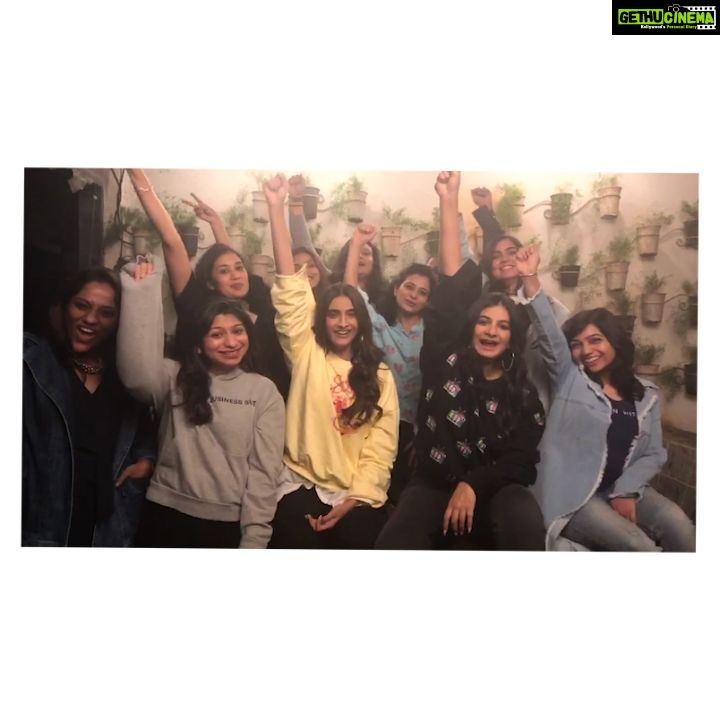Sonam Kapoor Instagram - Behind every magnificent feat, is a group of strong, hardworking women. I want to take a minute to commend the entire Rheson team, and all you other fabulous women out there, for doing what you do and doing it so well. Happy Women's Day! #NoRhesonICant @wearerheson