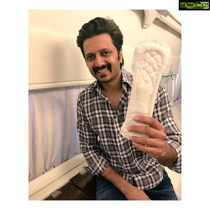 Sonam Kapoor Instagram - #Repost @riteishd ・・・ Nothing to be ashamed of... its natural.. Period!!! Proud of - @akshaykumar for spearheading this movement along & @twinklerkhanna for giving the dignity and strength as a producer. #PadMan